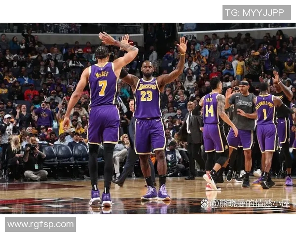 西安篮球队比赛经验分享：从战术到团队协作的深度解析